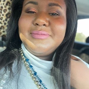 Meet your Posher, Terrial